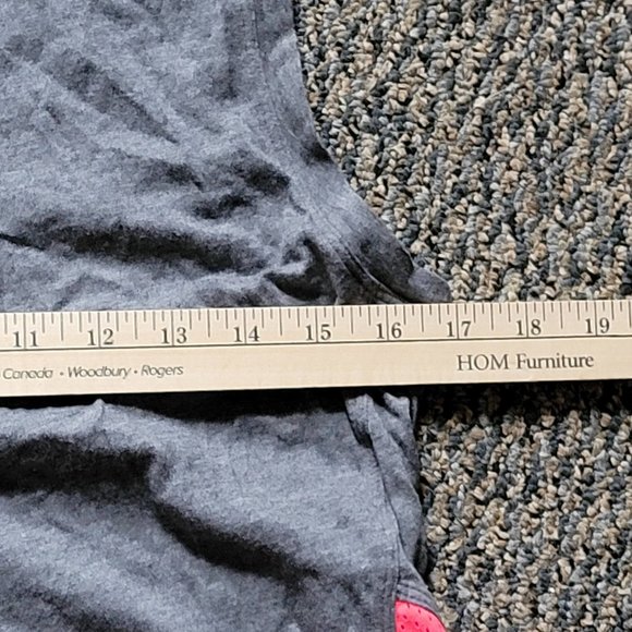 Under Armor Coral and Grey Hooded Tank Top Size Medium - Picture 11 of 11